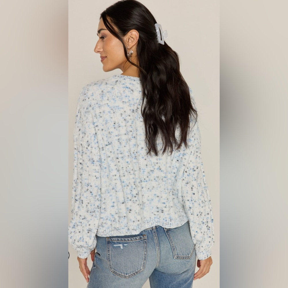 New Francesca’s Kelsey Soft Dot Pattern Pullover Sweater - Picture 4 of 5